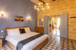 Children-friendly holiday home with private pool, barbeque & garden | Close to St. George's Basilica | Pets are welcome - Image 4