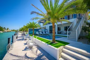 Familienorientiertes tolles Ferienhaus mit Grill, privatem Pool und Terrasse | Wasserblick - Image 2