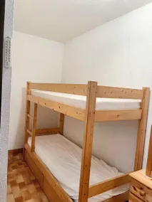 Appartement avec terrasse, barbecue et piscine - Image 4