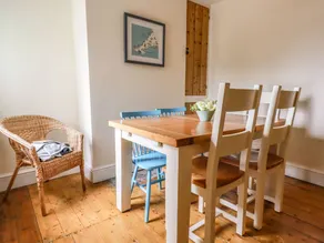 Child-friendly cottage with garden | Beach view - Image 3