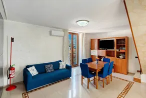 Beautiful house with terrace | Sea view | Close to the beach - Image 5