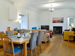 Kirklauchline Cottage - Image 2