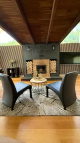 Holiday Home 'Romeo' with Mountain Views, Private Pool and Wi-Fi - Image 2