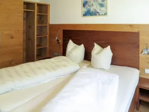 Apartamento con sauna y jardín - Image 5