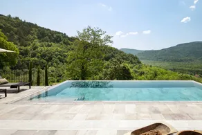 Villa mit Pool, Terrasse und Grill - Image 4