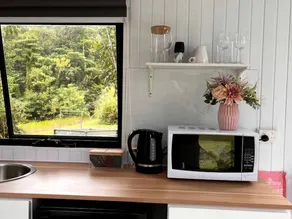 Gorgeous Tiny House in the Rainforest in Queensland, Australia - Image 4