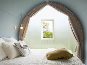 Tent with terrace & heated pool - Image 5
