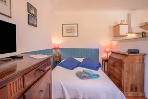 Charmant appartement avec terrasse, barbecue et internet haut débit | Vue jardin - Image 4