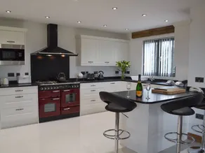 Cottage with BBQ, hot tub & garden | River view - Image 3