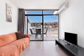 Flat with pool & terrace | Mountain view | Dogs allowed - Image 4
