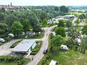 Charming mobile home with terrace - Image 3
