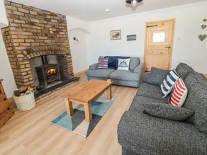 Children-friendly charming cottage with garden | Beach nearby - Image 5
