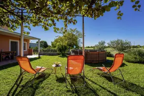 Family-oriented lovely house with barbeque, garden & private pool | Dogs allowed - Image 3