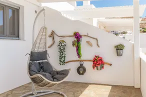 Apartment with terrace, garden & hot tub | Beach view | Perfect for remote work - Image 3