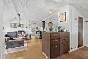 Fully equipped holiday home with barbecue & terrace | Dogs allowed - Image 3