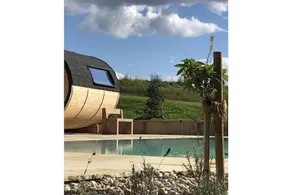 Villa with sauna, garden & terrace - Image 2