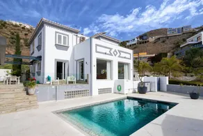 Villa 'La Buena Vida Torrox' with Sea View, Wi-Fi and Air Conditioning - Image 3
