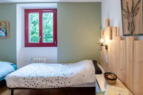 Private room with terrace, fast internet & garden | Garden view - Image 2