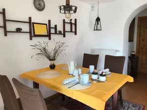 Children-friendly holiday apartment with terrace, garden & barbeque - Image 3