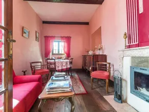 Cottage with pool & BBQ - Image 3