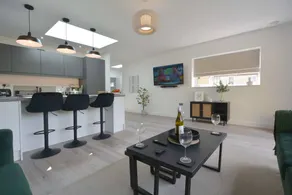 Merveilleux cottage convivial et familial avec jardin, jacuzzi et barbecue - Image 5