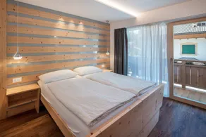 Holiday apartment with garden, sauna & terrace | Mountain view - Image 2