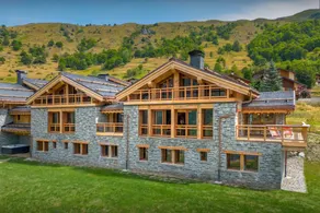 Chalet with sauna, terrace & BBQ | Perfect for remote work - Image 2