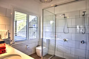 Ocean View Retreat with Heated Spa & Fireplace in Morayfield, Queensland - Image 3
