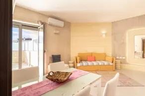 Holiday apartment with terrace - Image 2