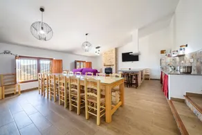 House with terrace, pool & fast internet | Garden view - Image 3