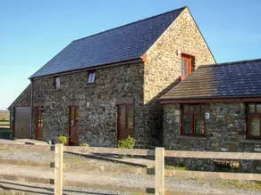 Children-friendly cottage with barbecue & garden - Image 2