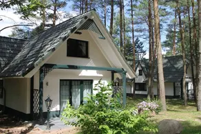 Holiday home with terrace - Image 3