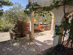 Apartment with garden, terrace & barbeque | Sea view | Dogs allowed - Image 2