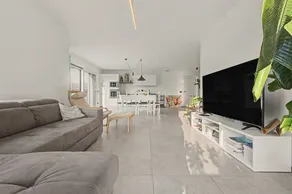 Apartment 'Tommaso' in Villa Flaminia, Colico, with Garden and BBQ - Image 3