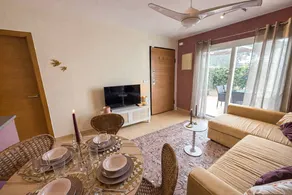 Flat with terrace, barbecue & pool - Image 3