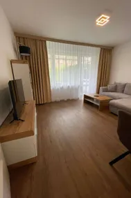 Apartment Kernsanierte Ferienwohnung in ruhiger und zentraler Lage by Interhome - Image 4