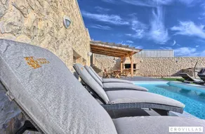 Family-friendly lovely villa with sauna, barbecue & pool | Water view - Image 5