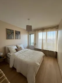Unlock - Renovated Apartment With Elevator And Balcony Free Parking - Image 2