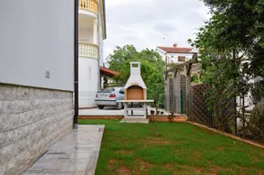 Pleasant flat with terrace & barbeque - Image 3