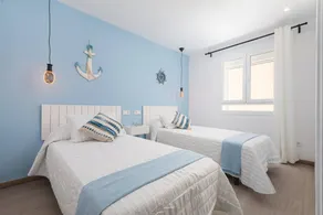 Newly Renovated Lakefront Marine Themed Near Beach - Image 2