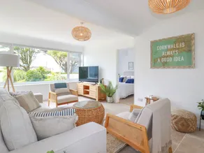 Children-friendly cottage with garden | Beach nearby | Pets allowed - Image 2