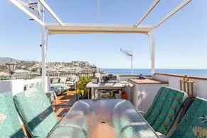 House with terrace, barbeque & garden - Image 2