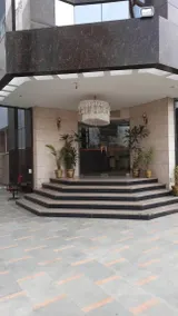 Zenith Hotel Delhi - Image 4