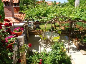Apartment with barbeque & terrace - Image 3