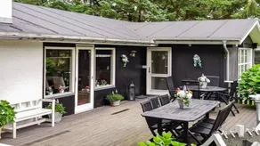 Holiday home with terrace, pool & sauna - Image 3