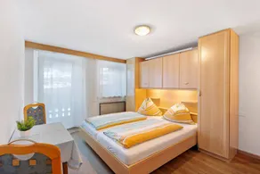 Ferienwohnung 'Waldheim Apt 5 6' mit Bergblick, Gemeinschaftsgarten und Wi-Fi - Image 3