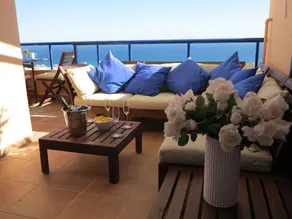 Pleasant flat with garden & pool - Image 2