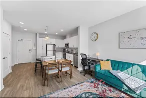 Mins to NYC Exceptional Modern 2Bedroom Apt - Image 2