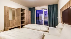 Holiday apartment with terrace & sauna | Panoramic view - Image 4