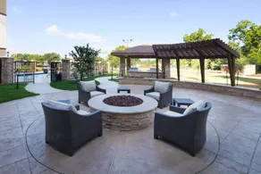 Child-friendly charming studio with barbecue & pool - Image 5